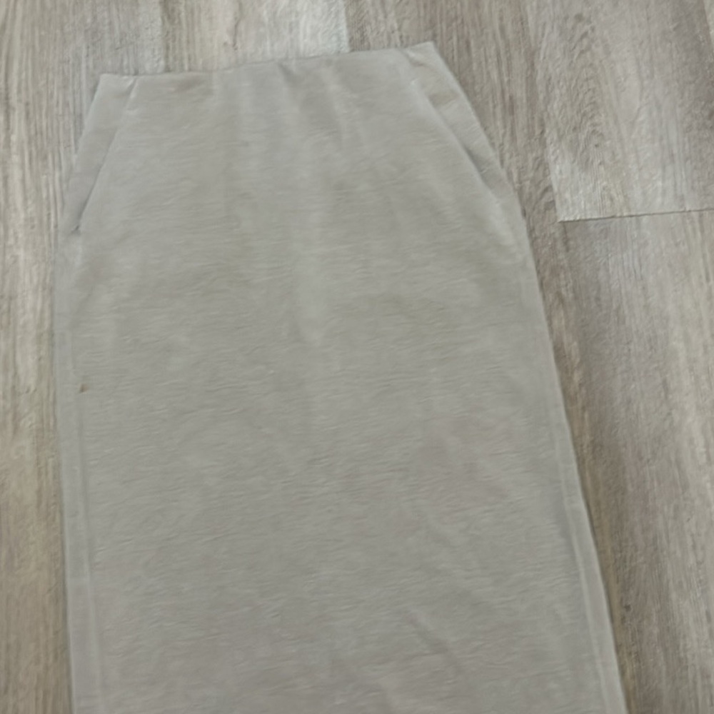 Lululemon Athletica khaki Midi Skirt